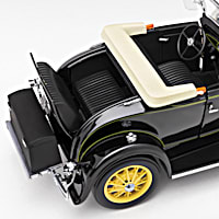 1931 Ford Model A Roadster 1:18-Scale Diecast Car Featuring