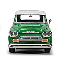 Texaco 58 Chevy Apache Fleetside 1:24-Scale Diecast Truck With Two