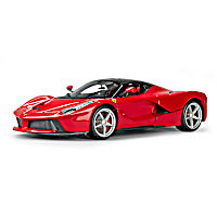 Ferrari LaFerrari 1:18-Scale Diecast Car With A Rossa Corsa Finish