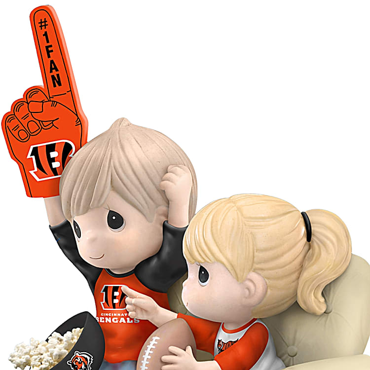 Cincinnati Bengals Porcelain Figurine With Fans, TV & Pup