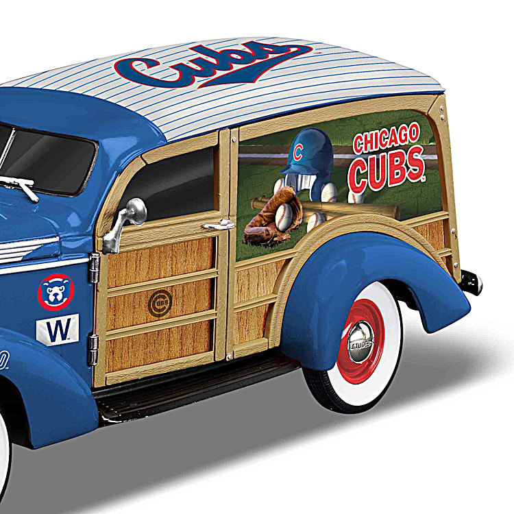 Cruising To Victory Chicago Cubs 1:18-Scale Woody Wagon MLB Sculpture