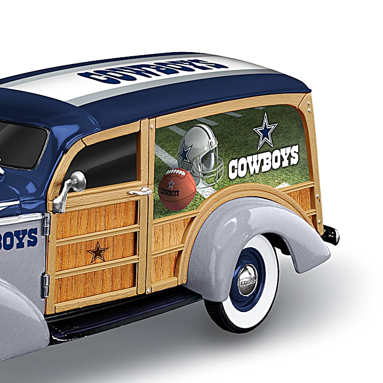 Cruising To Victory Dallas Cowboys 1 18 Scale NFL Woody Wagon Sculpture