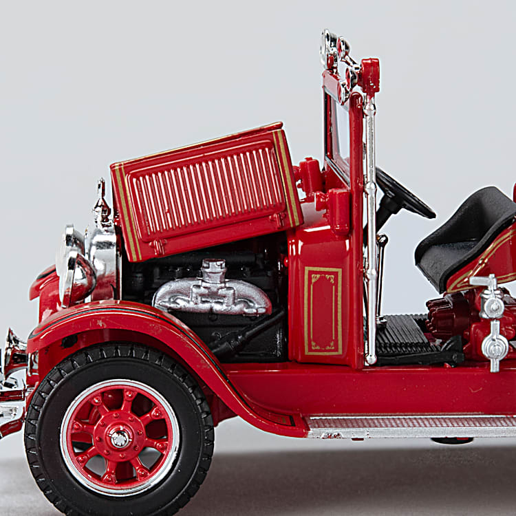 新しい Diecast 1:32-Scale Studebaker 1928 Fire A Featuring Truck フランクリン・ミント