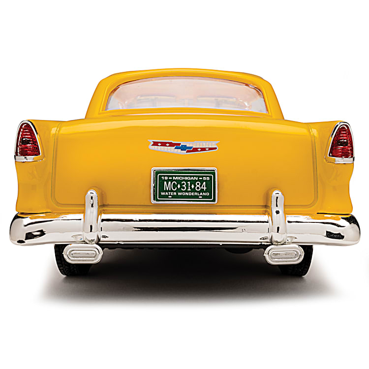 1:18-Scale Exclusive 1955 COCA-COLA Bel Air Diecast Car Featuring