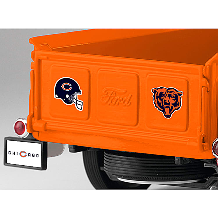 Chicago Bears 1:18-Scale 1948 Ford NFL Pickup Truck Sculpture Featuring A  Chrome-Look Trim And Truck Bed With The Logo From The Chicago Super Bowl Win