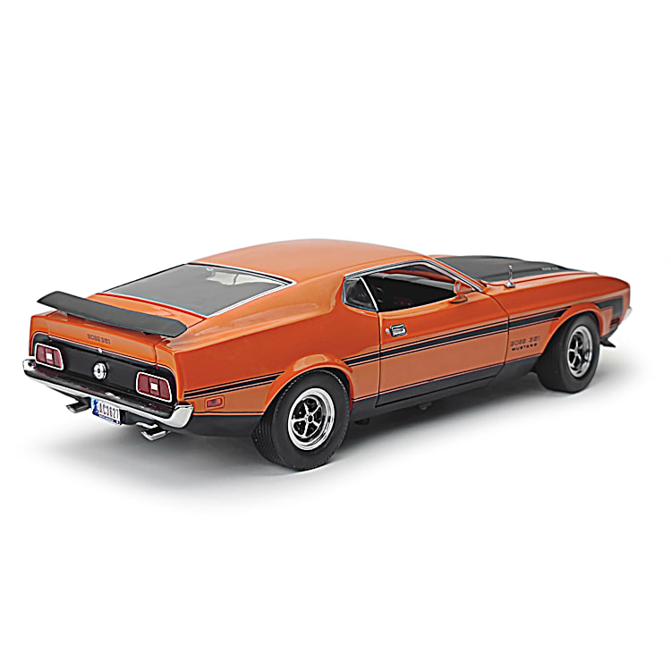 1:18-Scale 1971 Ford Mustang Boss 351 Diecast Car