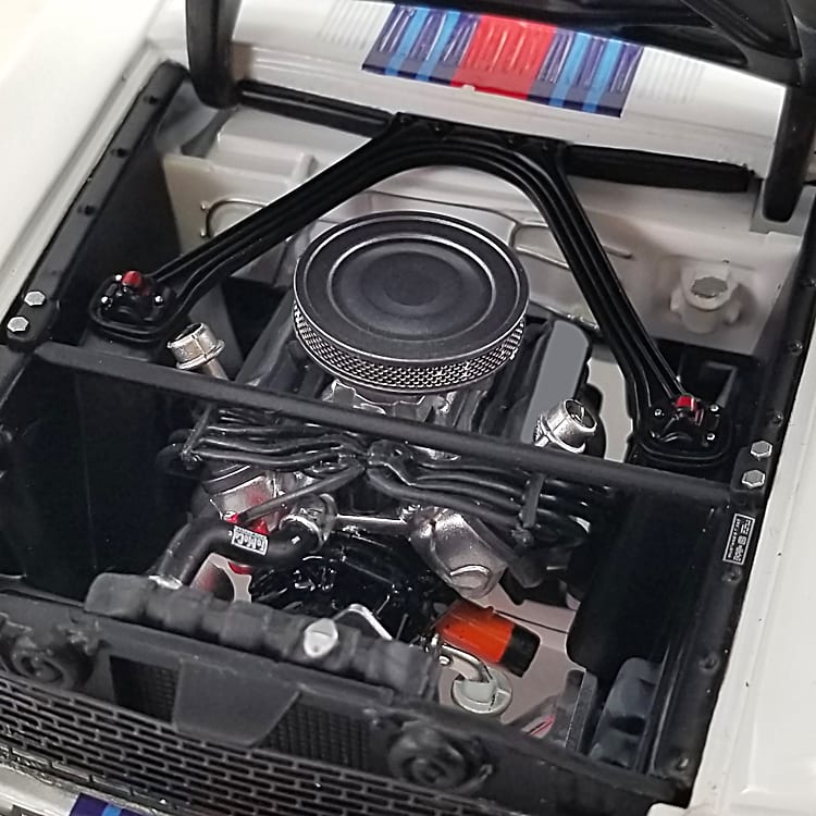 1:18-Scale 1965 Shelby GT350R Street Fighter - The Circuit