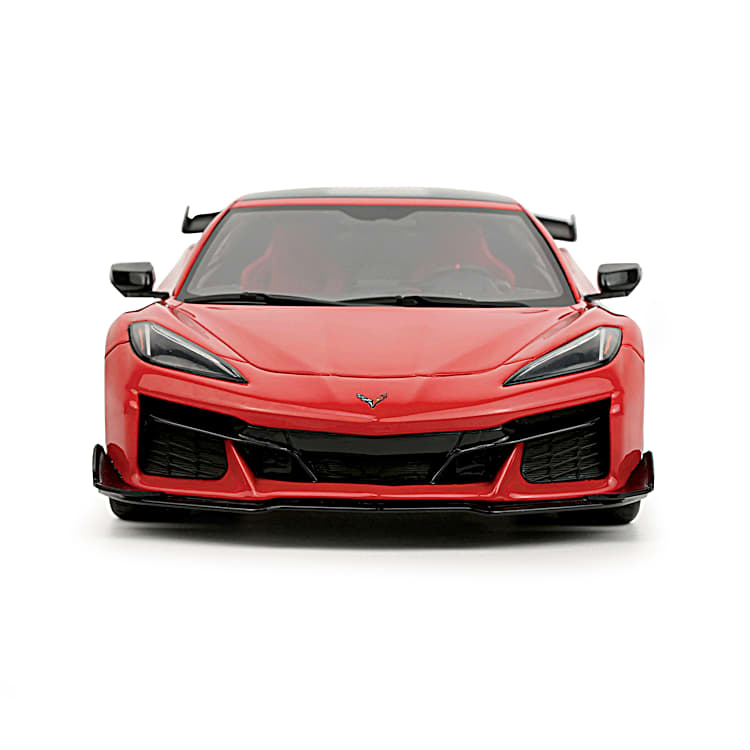 LJ815 MAISTO 31889 1/18 1:18 Voiture Chevrolet Corvette Z06 2001 rouge