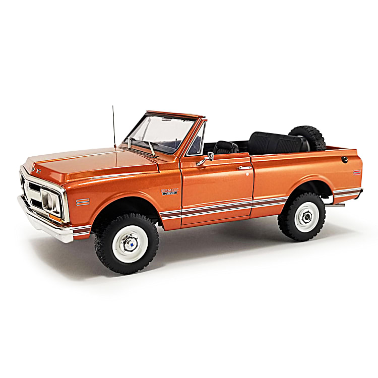 1 18 Scale 1971 GMC Jimmy Diecast Truck