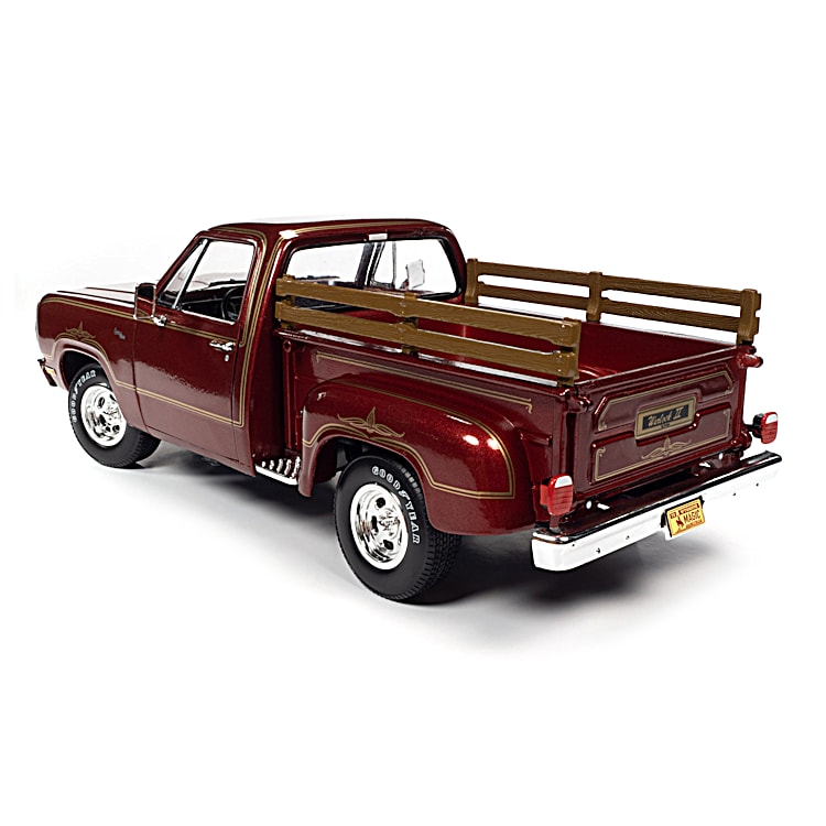 1979 Dodge Warlock II D100 Utiline 1:18-Scale Diecast Truck With A
