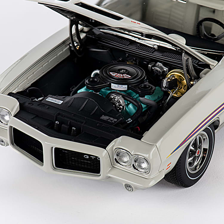 1971 Pontiac GTO JUDGE Convertible 1:18-Scale Diecast Car In