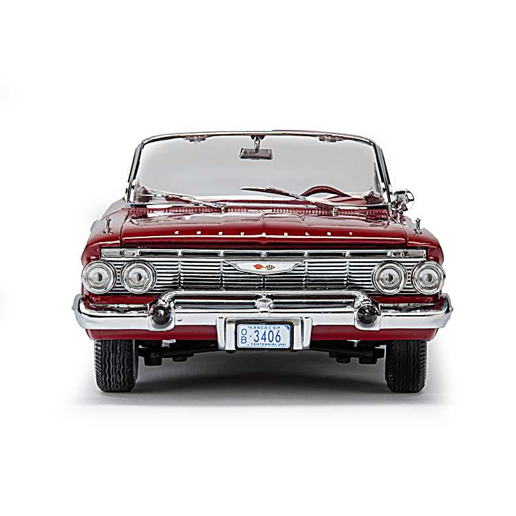 １９６１　ＣＨＥＶＲＯＬＥＴ　ＩＭＰＡＬＡ　ＳＳ４０９　【１／１８】新品、未使用 SUN STAR 1961 CHEVROLET IMPALA SS 409 ( BLACK ) 1:18 SCALE