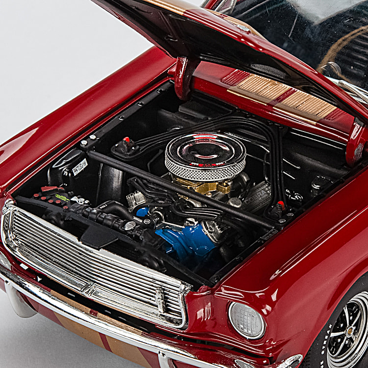 1966 Hertz Shelby GT350H 1:18-Scale Diecast Car With Candy
