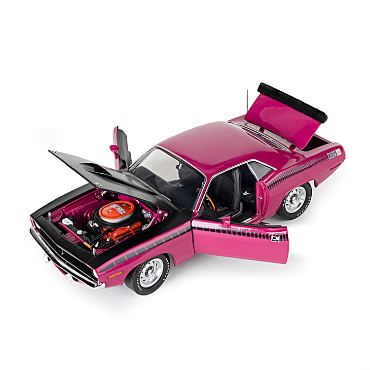 1970 Plymouth AAR Cuda 1:18-Scale Diecast Car With A Moulin 1970 Plymouth AAR Cuda 1:18-Scale Diecast Car With A Moulin