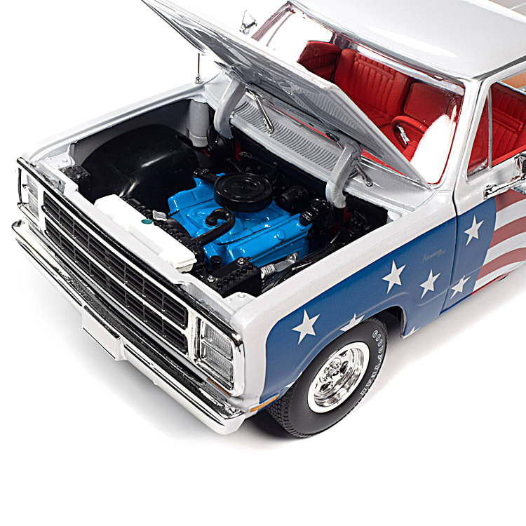 1980 Dodge D150 Adventurer Sport 1:18-Scale Diecast Truck