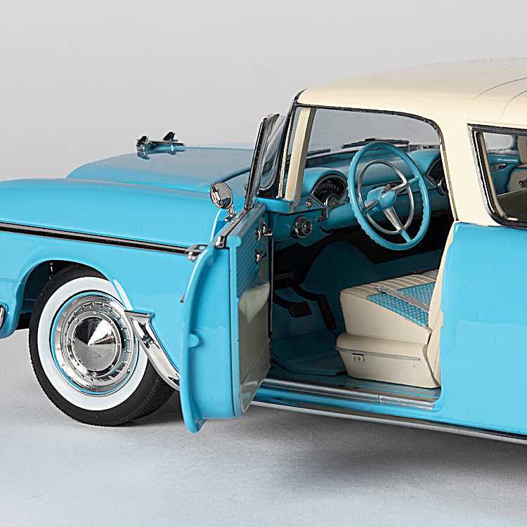 1955 Chevrolet Nomad 1:18-Scale Diecast Car Featuring A