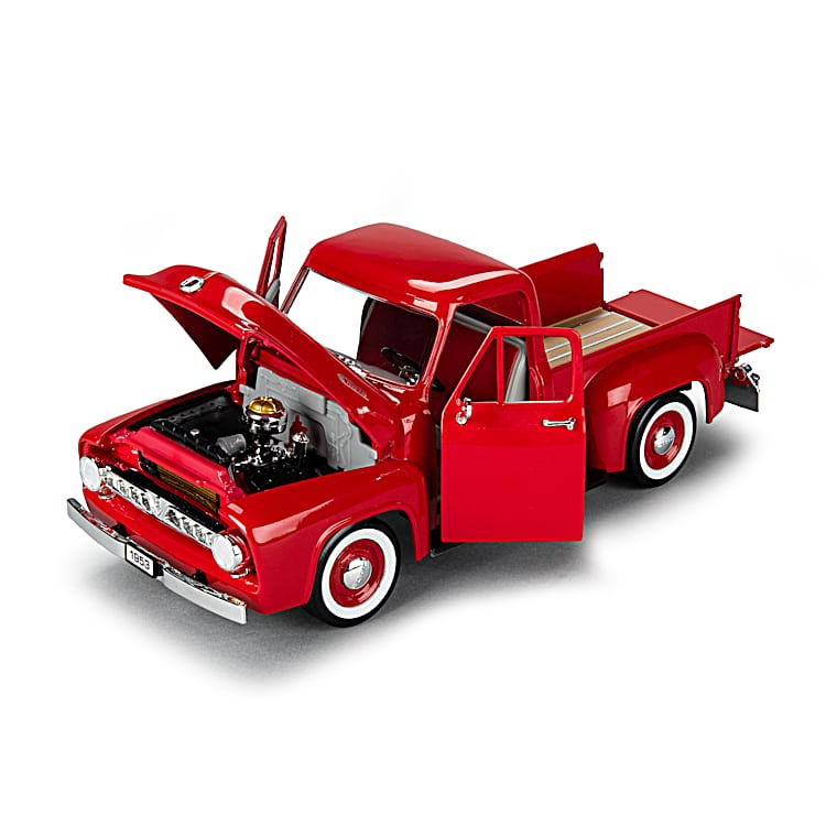 Ford Pickup (1953) 1:18 ダイキャストメタル　ミニカー Road Tough 1953 Ford F-100 Pickup Truck 1:18 Scale Diecast