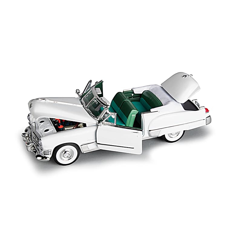 1949 Cadillac Coupe DeVille 1:18-Scale Diecast Car Featuring A