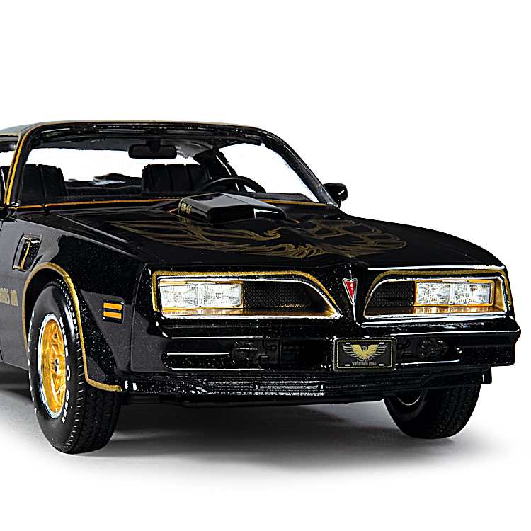 1:18-Scale 1978 Pontiac Firebird Trans Am Diecast Car With