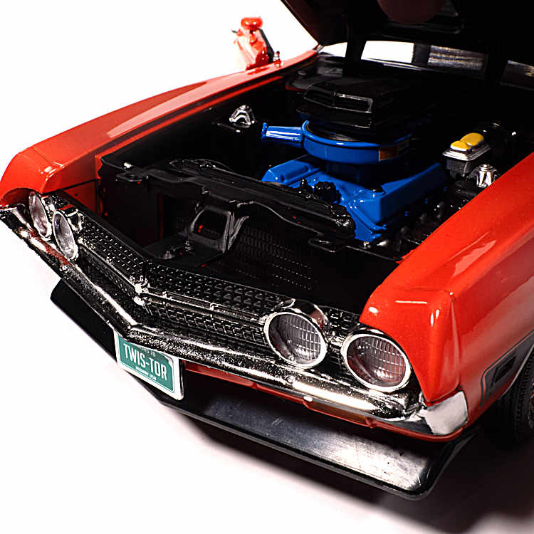 1970 Ford Torino Cobra Twister 1:18-Scale Diecast Car With A