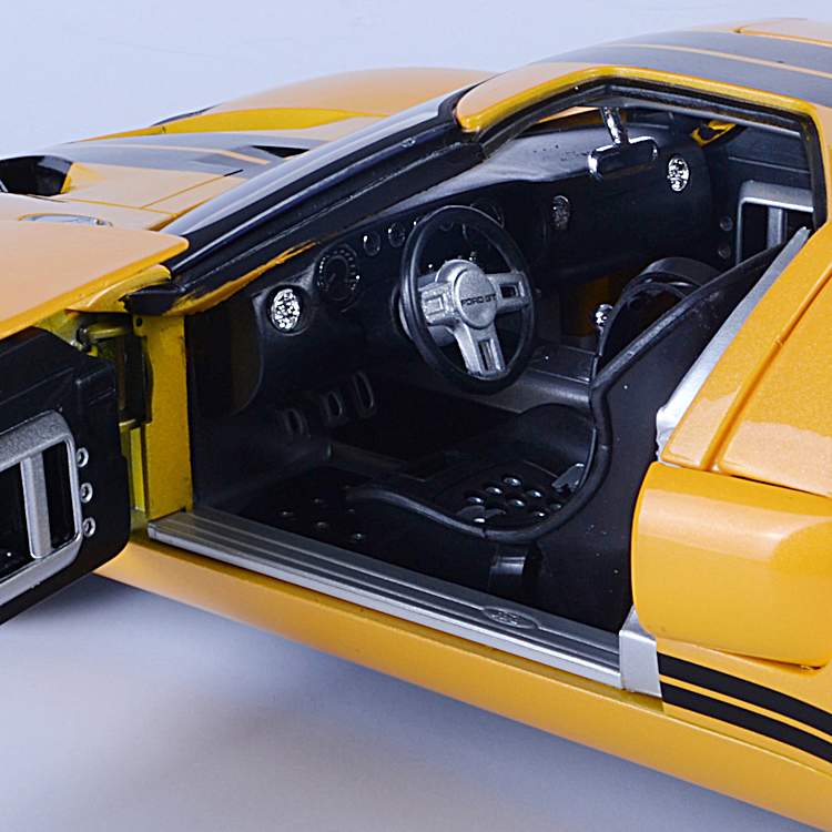 Le Mans Inspired Diecast Ford Model With Speed Yellow Paint Finish