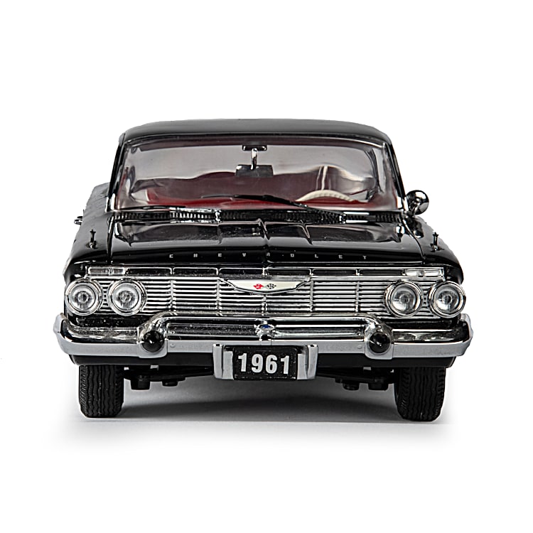Impala 1:18-Scale Diecast Car Collection With 1961 SS 409
