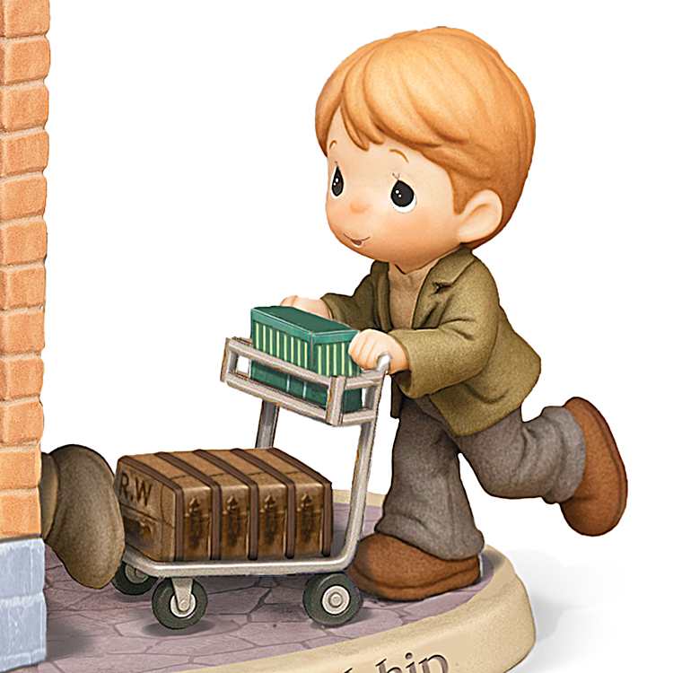 Hand-Painted HARRY POTTER Figurines Of Iconic Scenes From Harry