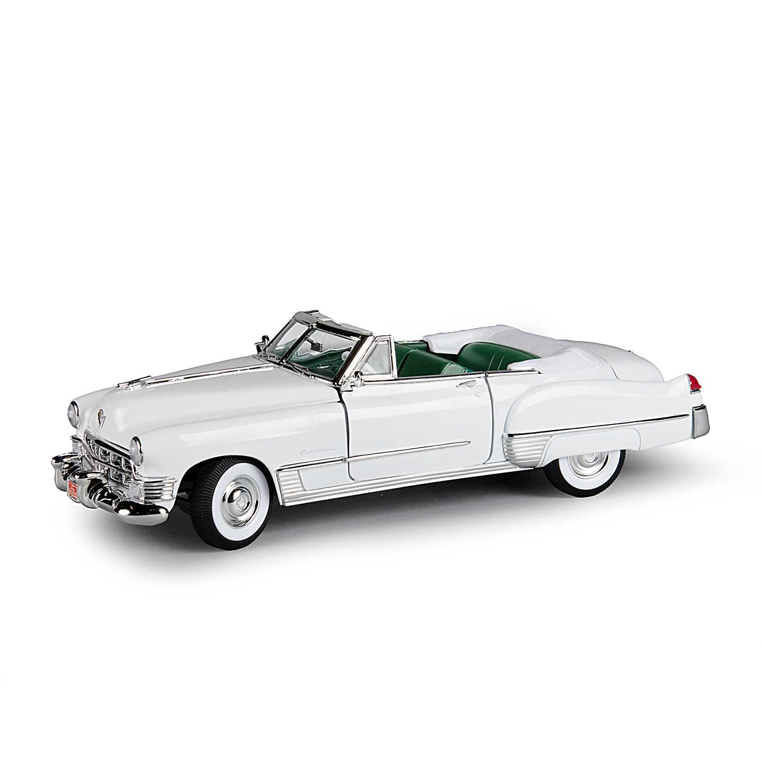 【希少】CADILLAC Coupe de Ville 1949  1/18 1949 Cadillac Coupe DeVille 1:18-Scale Diecast Car Featuring
