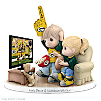 Green Bay Packers Porcelain Figurine With Fans, TV & Pup