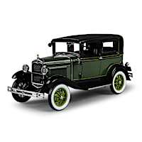 1:18-Scale 1931 Ford Model A Deluxe Tudor Diecast Car