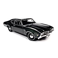 1:18-Scale 1969 Oldsmobile Cutlass W-31 Ram Rod Diecast Car