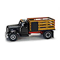 International Harvester KB-8 Skate Bed Diecast Truck