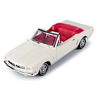 1:18-Scale Goldfinger 1964-1/2 Ford Mustang Diecast Car