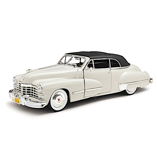 1:18-Scale 1947 Cadillac Series 62 Cabriolet Diecast Car Featuring 